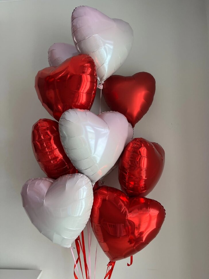 Набор гелиевых шаров Love is